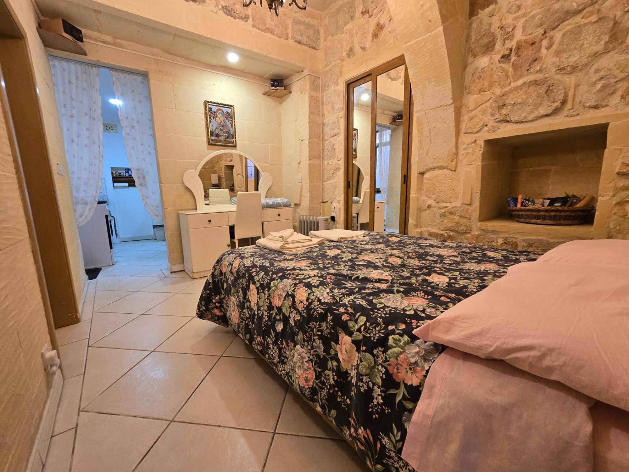 Charming Rustic Getaway In Xaghra, Gozo. Apartment ภายนอก รูปภาพ